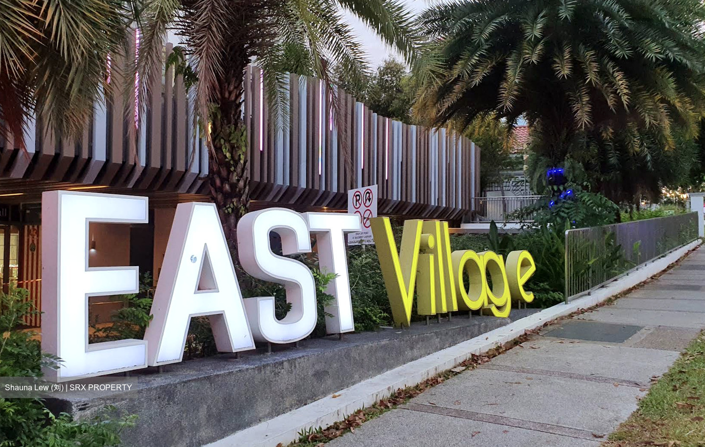 East Village (D16), Retail #561612451